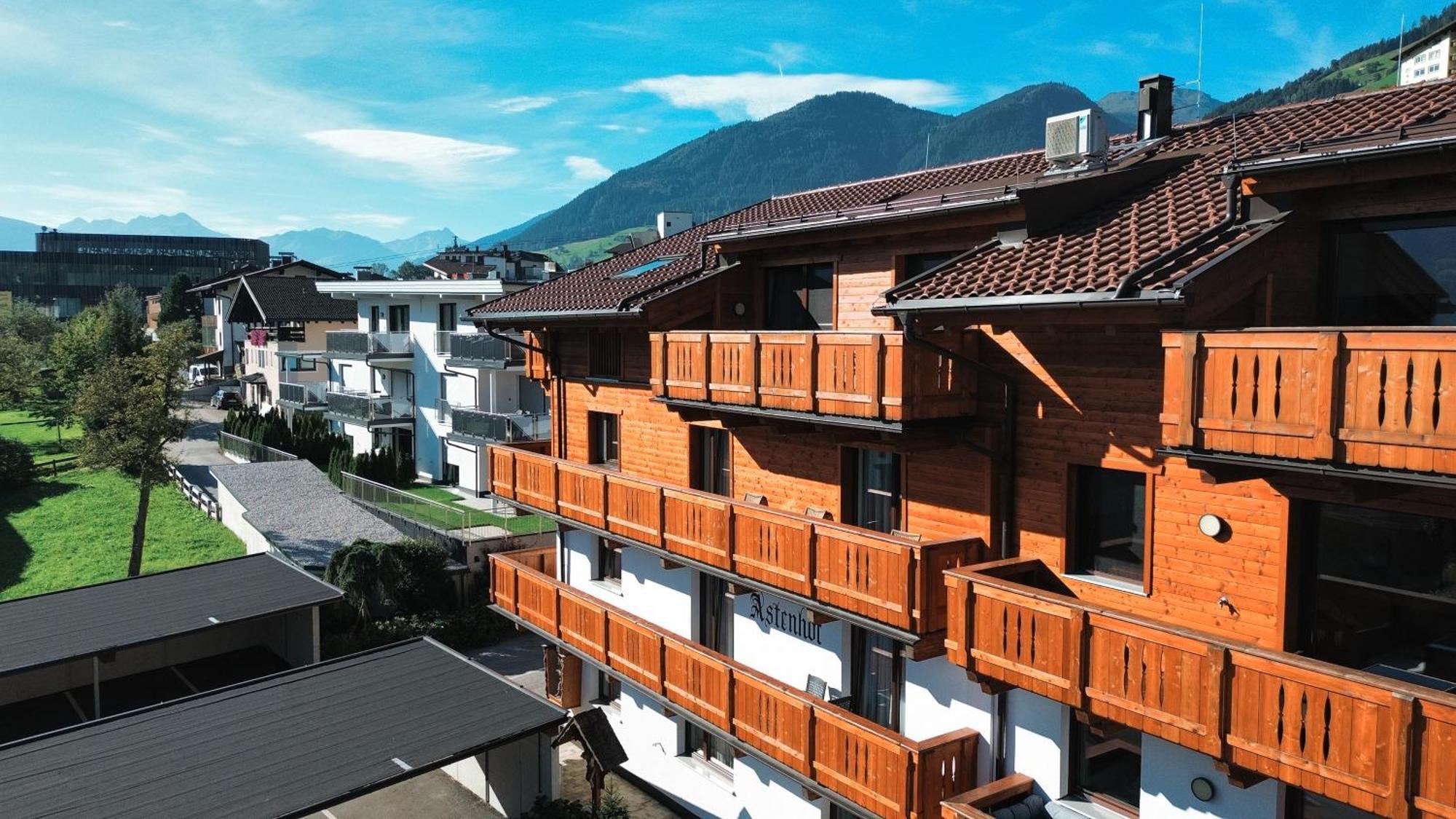 Oldwood Chalet - Balcony & Car Park By Alpenluxus Appartements Fügen Exterior foto